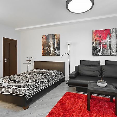 Appartement Swedish Studio At Myasnikova à Minsk Chambre photo